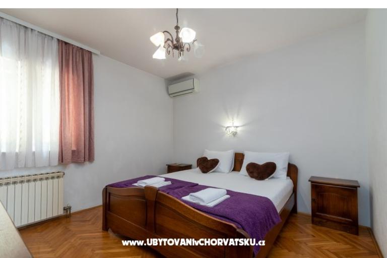 Lola Apartmanok – fotó 12