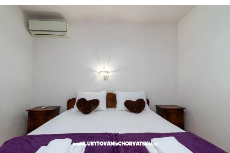 Lola Apartmanok – fotó 13