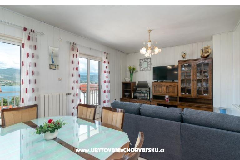 Lola Apartmanok – fotó 3