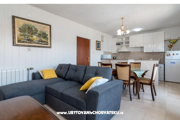 Lola Apartmanok – fotó 5