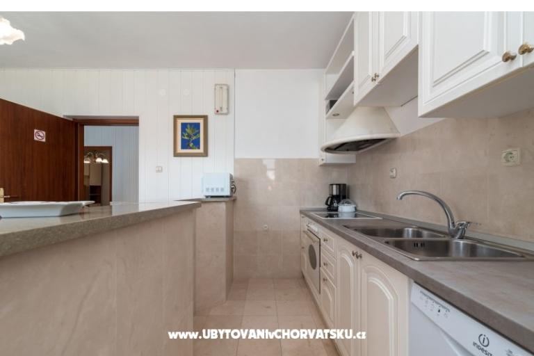 Lola Apartmanok – fotó 7