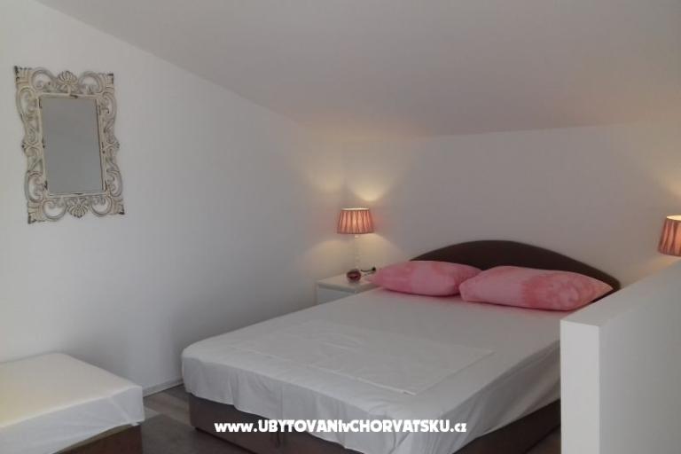 Nena Trogir, Slatine – fotó 14
