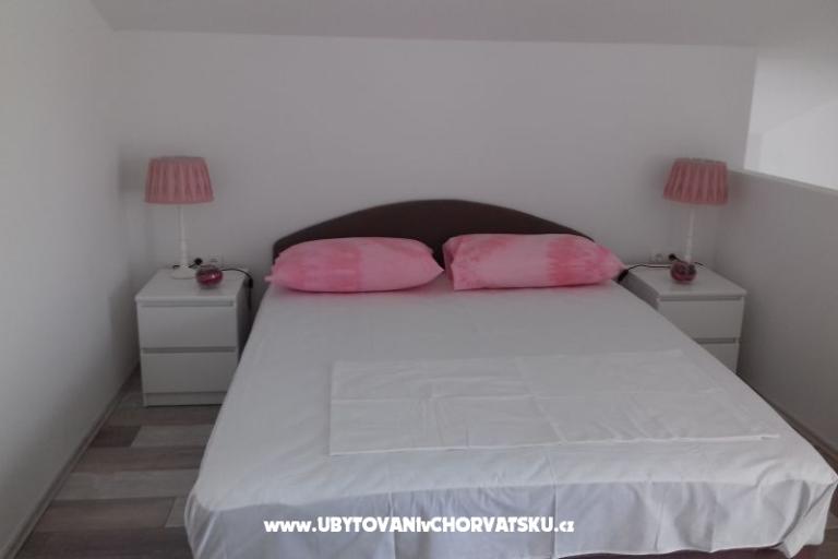Nena Trogir, Slatine – fotó 15