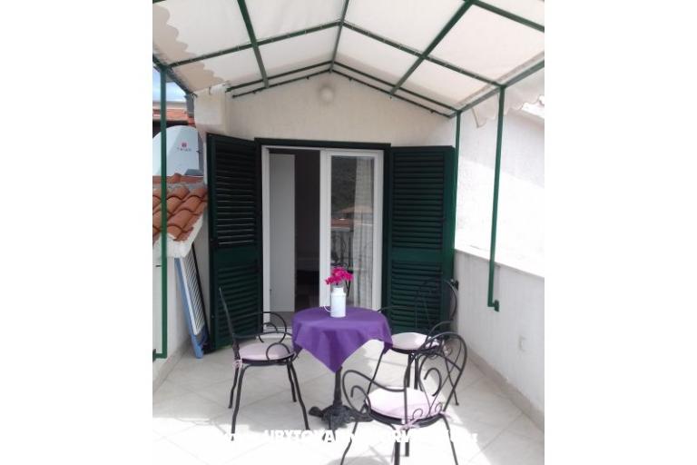 Nena Trogir, Slatine – fotó 4
