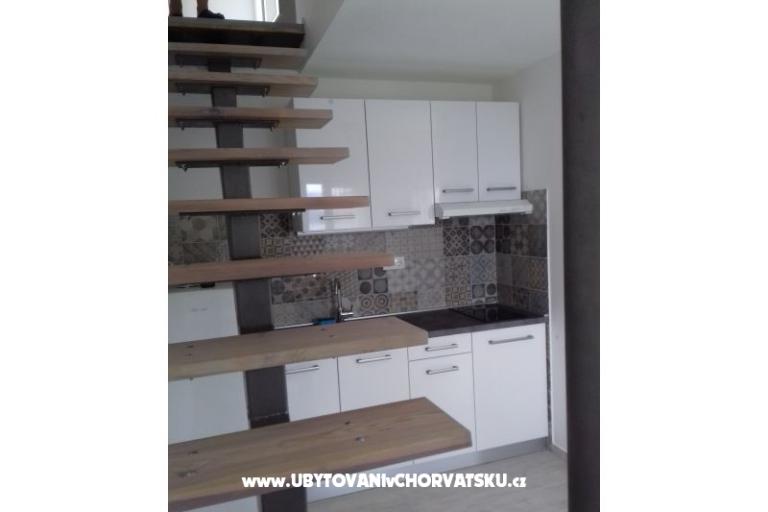 Nena Trogir, Slatine – fotó 7