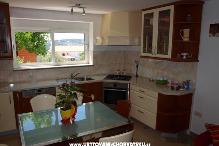 Apartmanok Roza – fotó 4