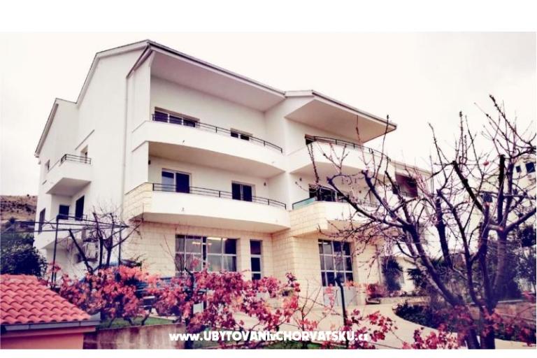 Villa Confido Luxury Apartman 01 – fotó 4