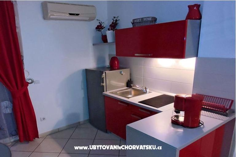Apartmanok Tucepi Jakić – fotó 9
