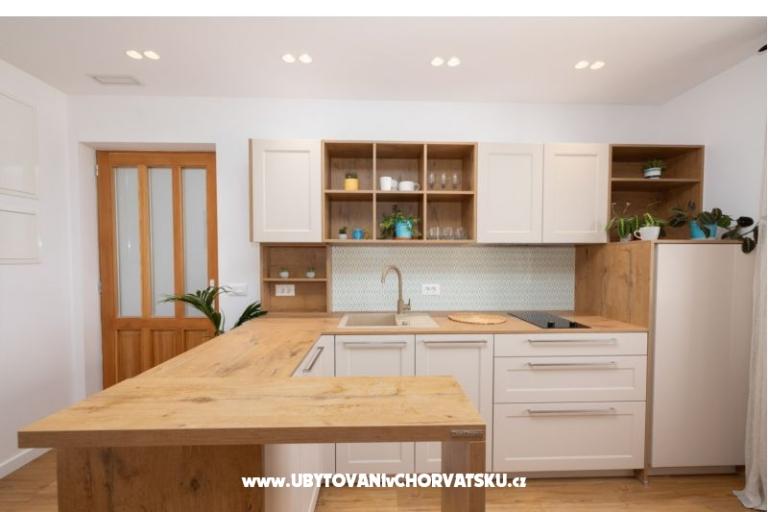 Beachfront Apartman NIVES – fotó 24