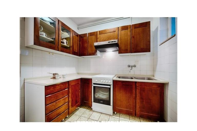 Čobrnić Szobák i Apartmanok – fotó 8