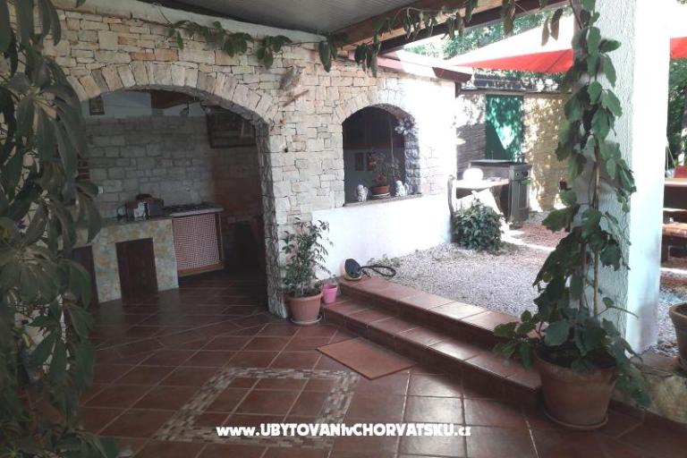 Laureta Umag – fotó 4