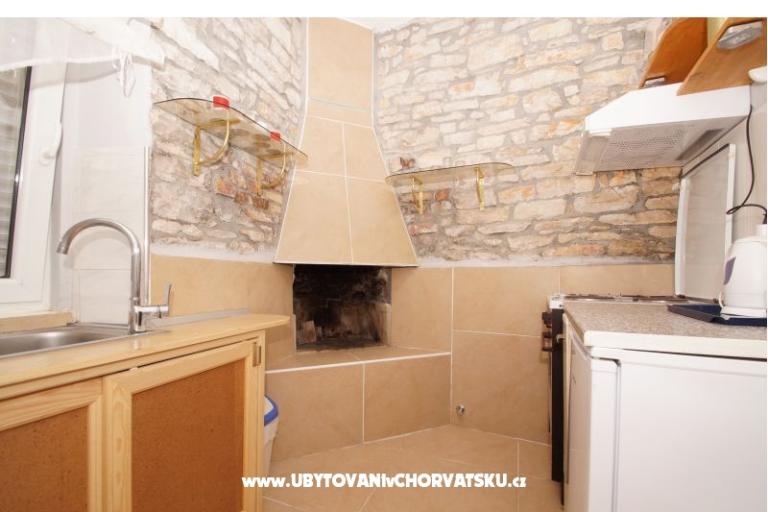 Apartmanok Stone Ház – fotó 6