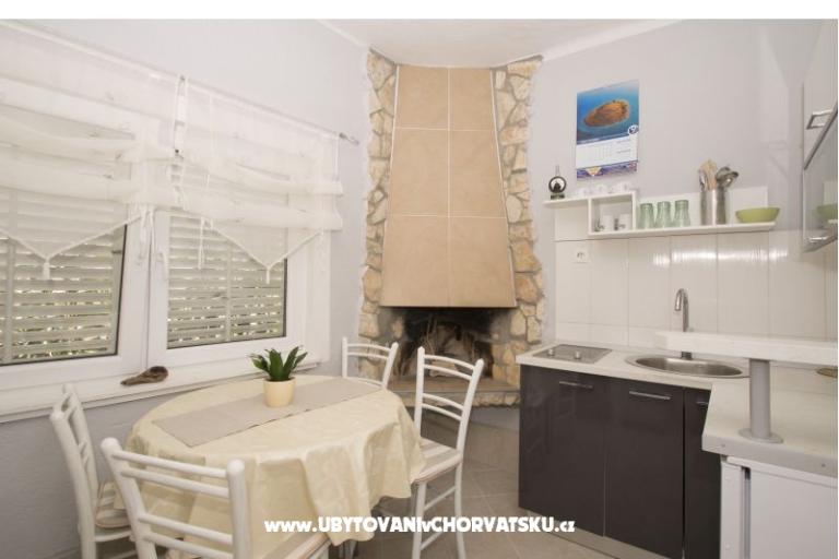 Apartmanok Stone Ház – fotó 8
