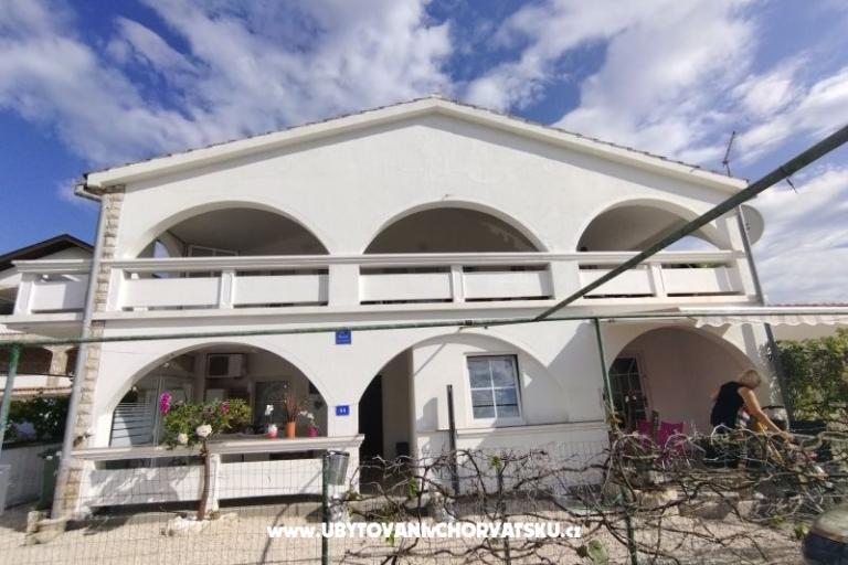 Apartmanok Oto Ivanka – fotó 2