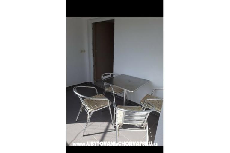Apartmanok Lora – fotó 6