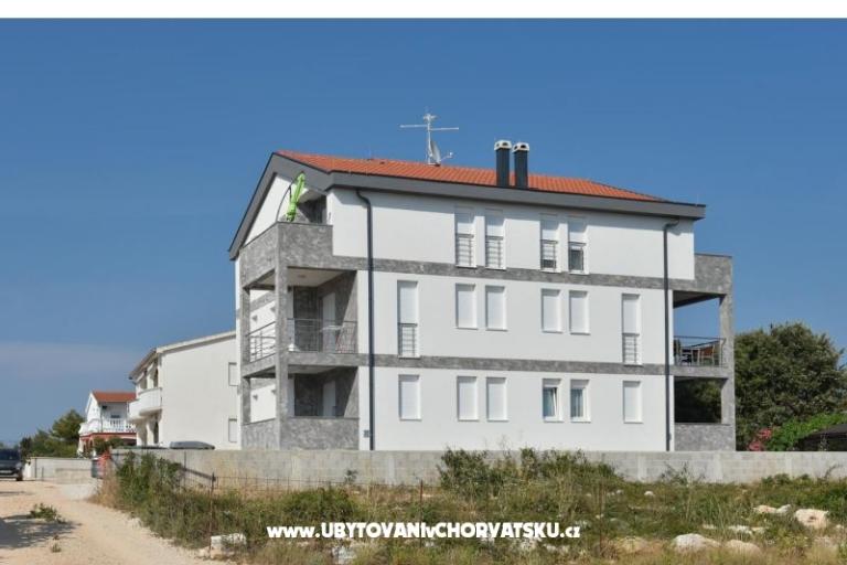 Crowonder Luxury Vir – fotó 2