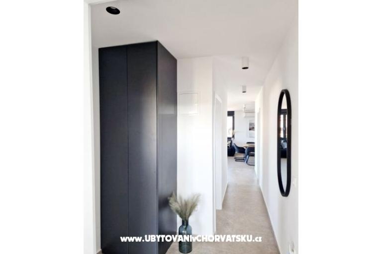 Dinary – fotó 21