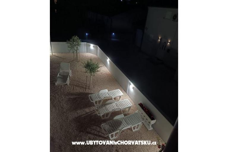 APARTMANI HELENA OASIS VIR – fotó 28