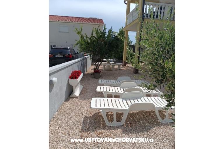 APARTMANI HELENA OASIS VIR – fotó 6