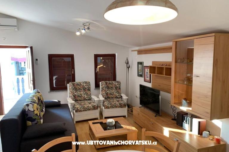 Apartmanok Karolina – fotó 9