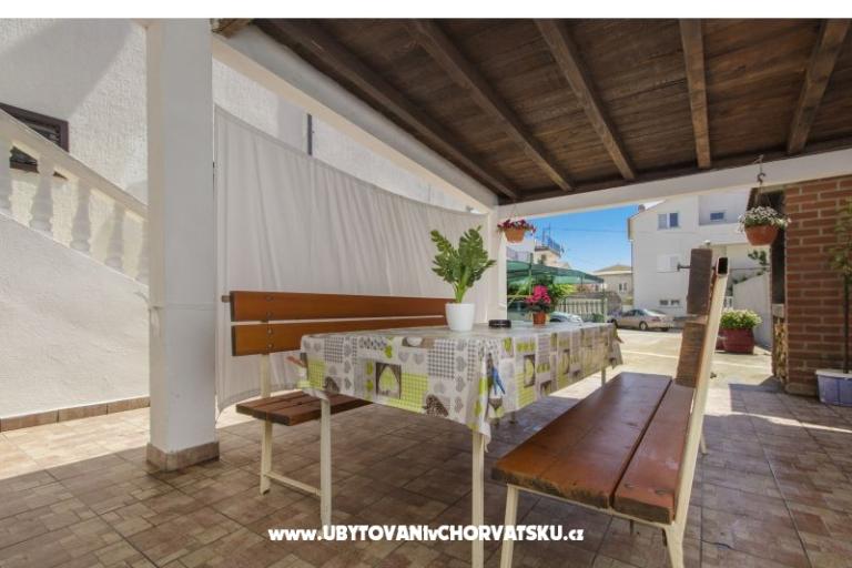 Apartmanok Alaga – fotó 3