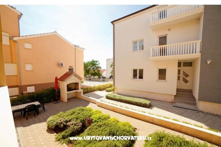 Apartmanok Iris – fotó 7