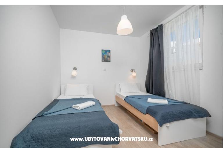 Beach Villa medencével Tribunj – fotó 11