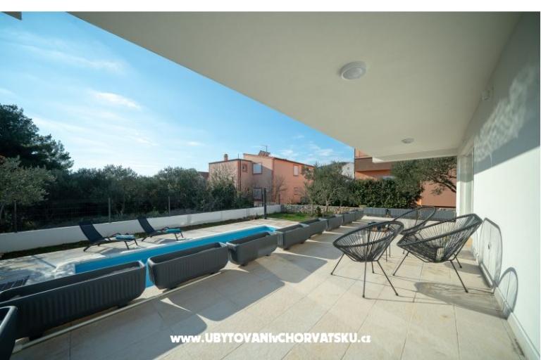 Beach Villa medencével Tribunj – fotó 15