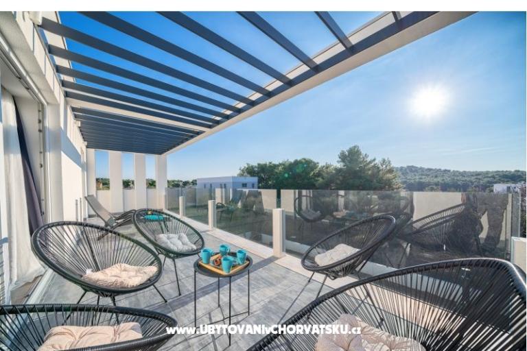 Beach Villa medencével Tribunj – fotó 6
