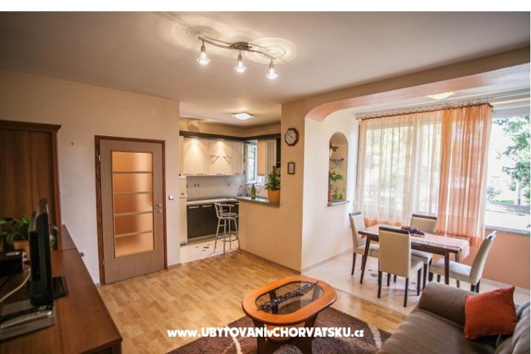 Apartman Tina 10 m. beach – fotó 4