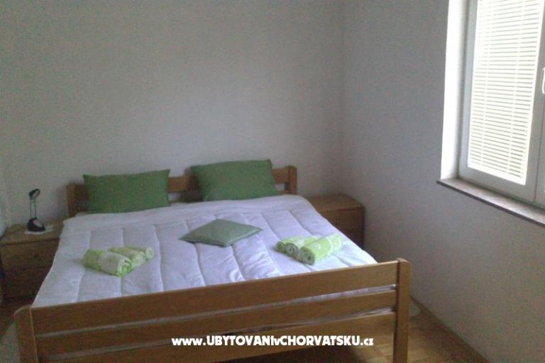 Apartmanok with swimming pool-Crno – fotó 6