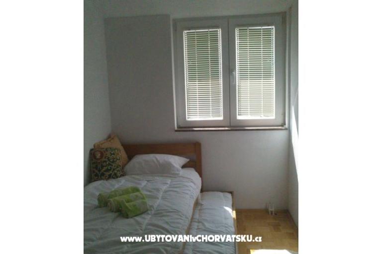 Apartmanok with swimming pool-Crno – fotó 7