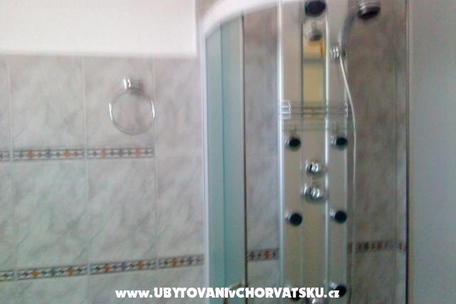 Apartmanok with swimming pool-Crno – fotó 8