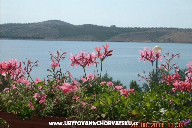 Apartmanok Lora – fotó 4