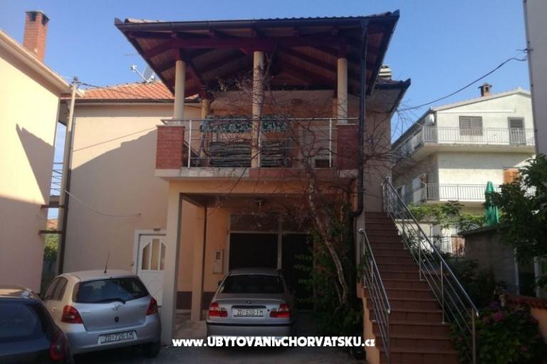 Apartmanok F – fotó 2