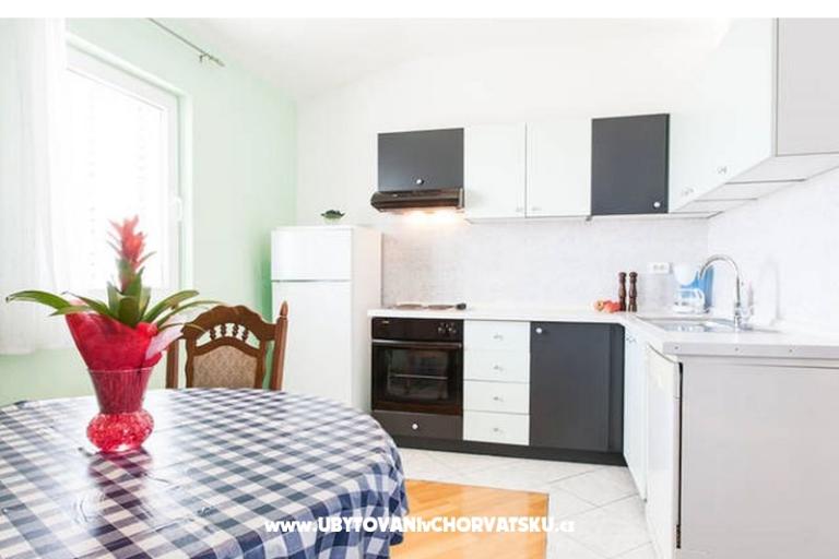 Luton Apartmanok – fotó 6