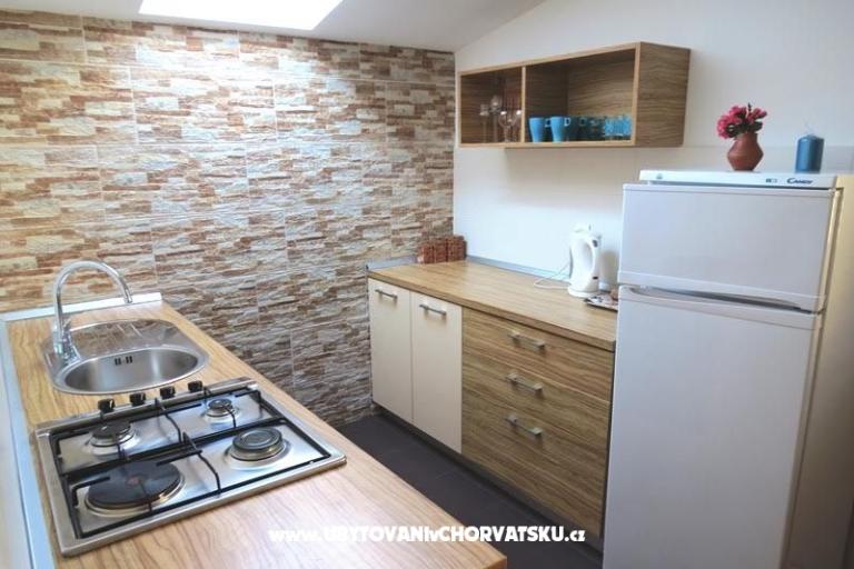Lucija apartmanok – fotó 9