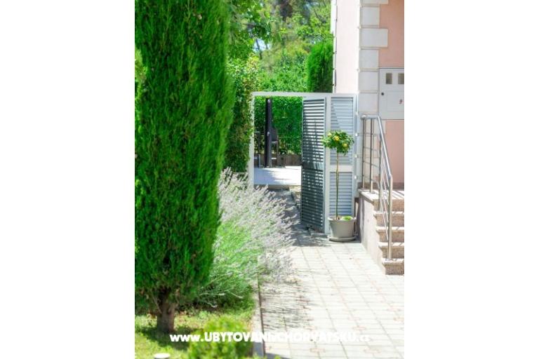 Apartman medencével ViGo – fotó 18