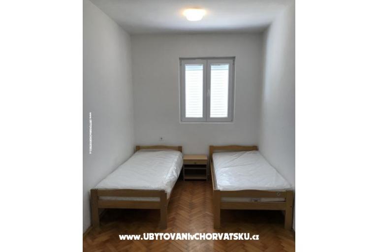 Bossina Zaostrog – fotó 3